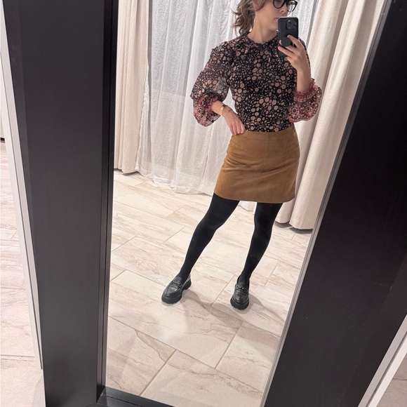 Floral Long Sleeve Blouse and Brown Skirt - Picture 4 of 8